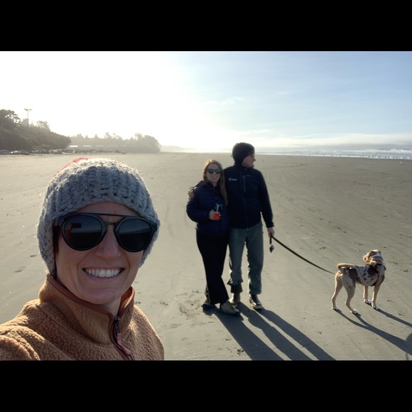 Meet your Posher, April - Picture 1 of 1